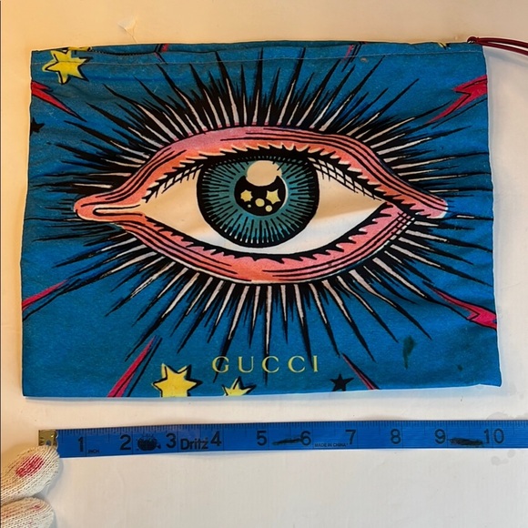 GUC Gucci Blue Eye Print Pouch – Designer Luxury Accessory- RARE - Authentic - Picture 1 of 10